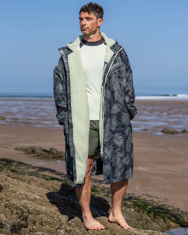 SALTROCK Warp Surf Changing Robe Dark Grey