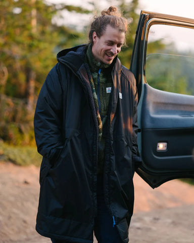 PASSENGER Tempest Waterproof Changing Robe